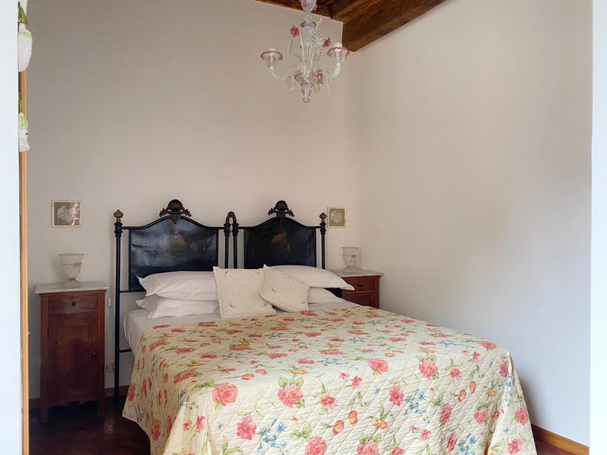 Enchanting In The Heart Of Apartment Rome