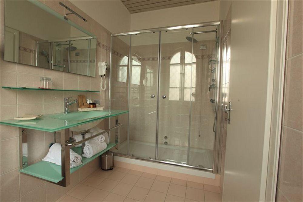 Pirandello Hotel 3*