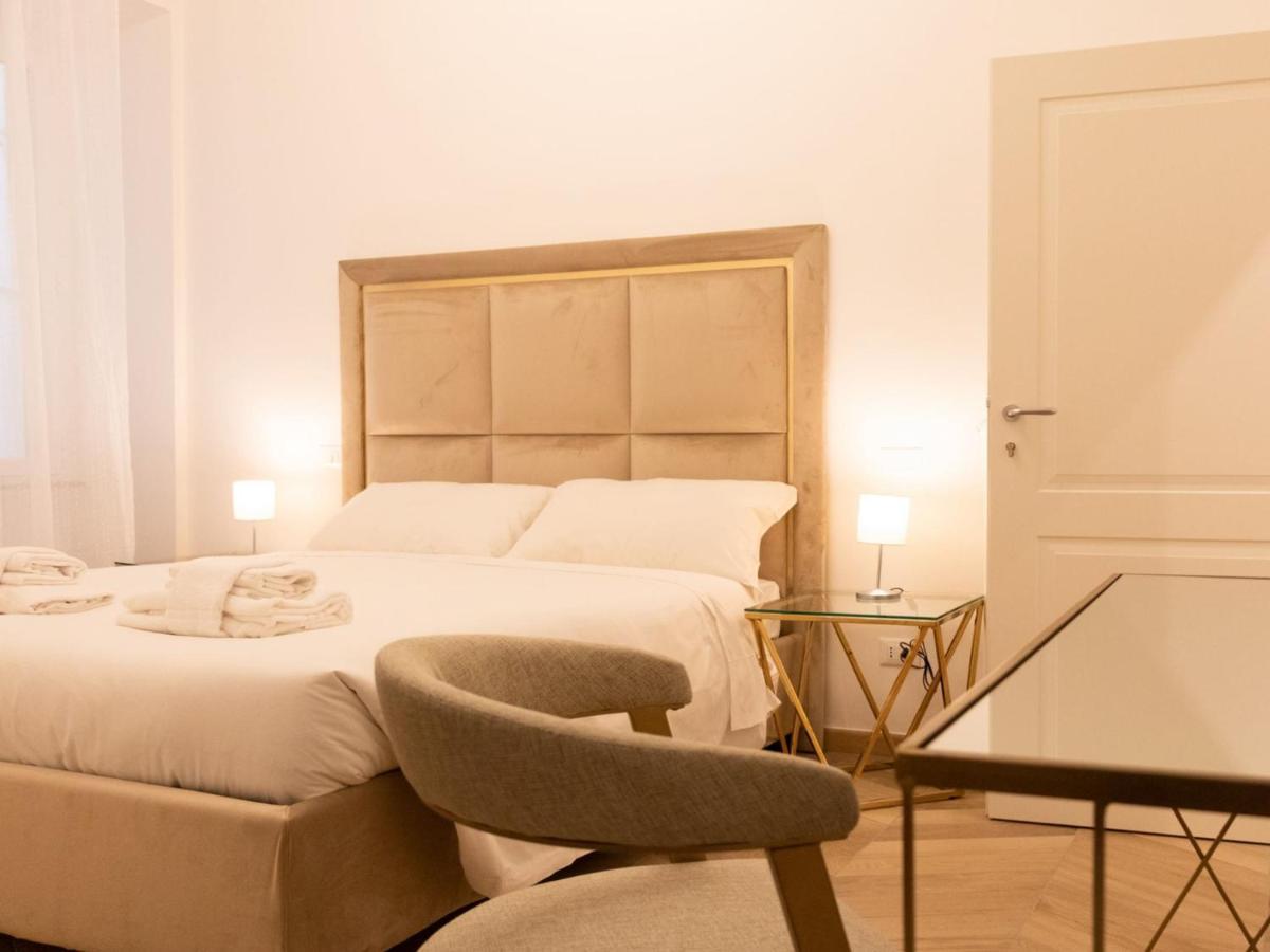 The Rent - Elegant Five-bedrooms Near Colosseo * Rome