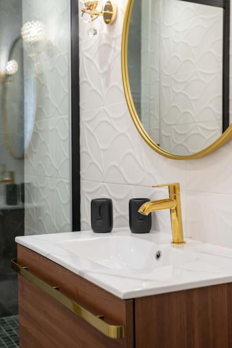 Colosseum 10steps Away, Marco Aurelio Luxury House Apartment