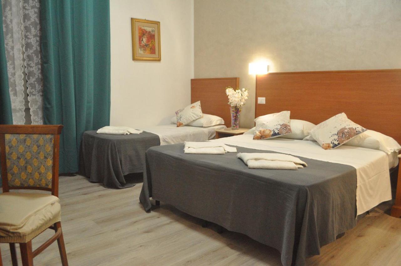 Napoleone Luxury * Rome