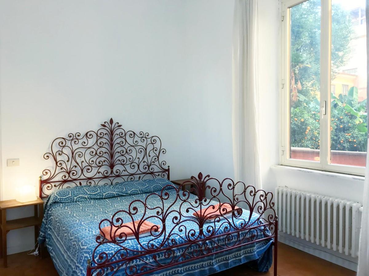 In Easy Life Apartment *