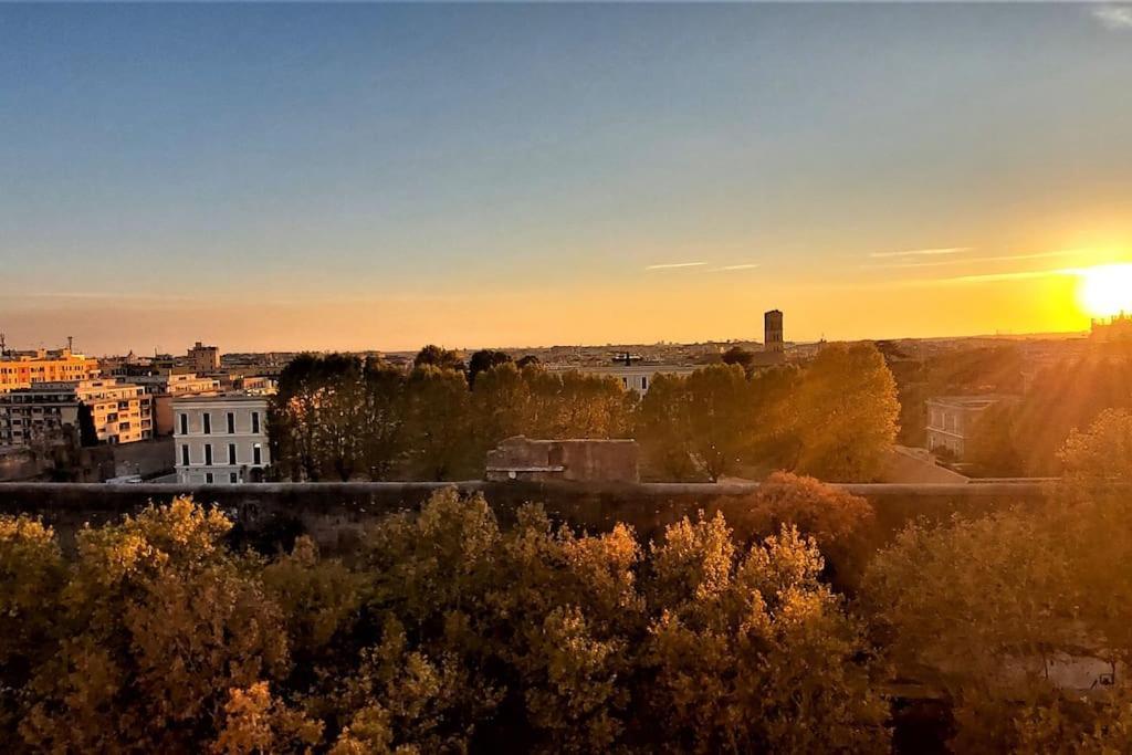 Appartement Penthouse Near Rome, Free Parking. Rome
