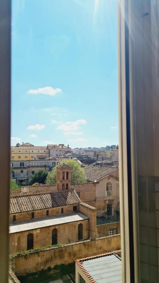 Trastevere Rome's Heart Charming & Cozy 3 Apartment Rome