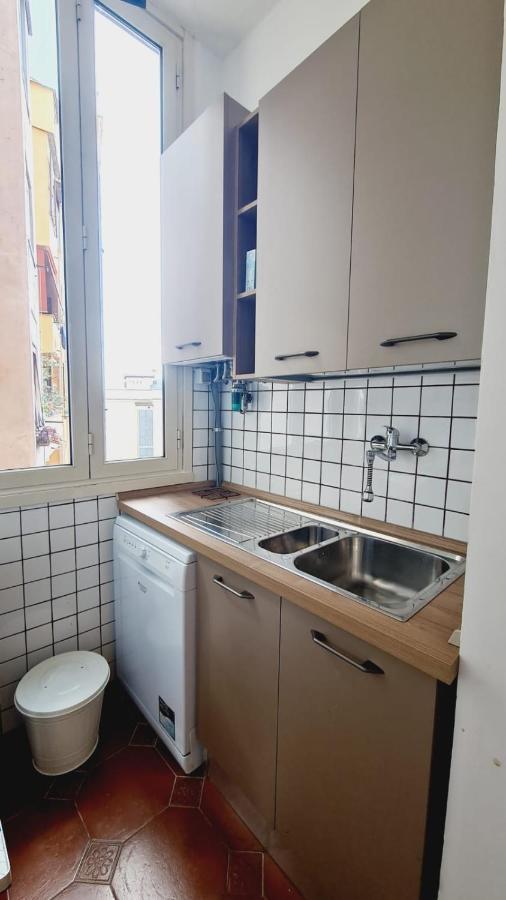 Trastevere Rome's Heart Charming & Cozy 3 Apartment