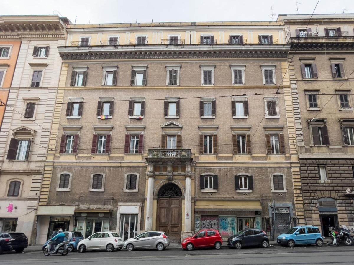 The Rent - Modern Three-bedroom A Few Steps From The Colosseum Appartement