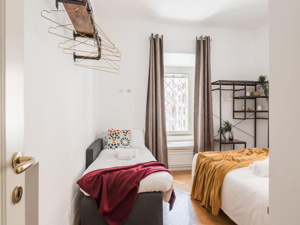 Apartment The Rent - Spacious Three-bedroom Near The Colosseum *