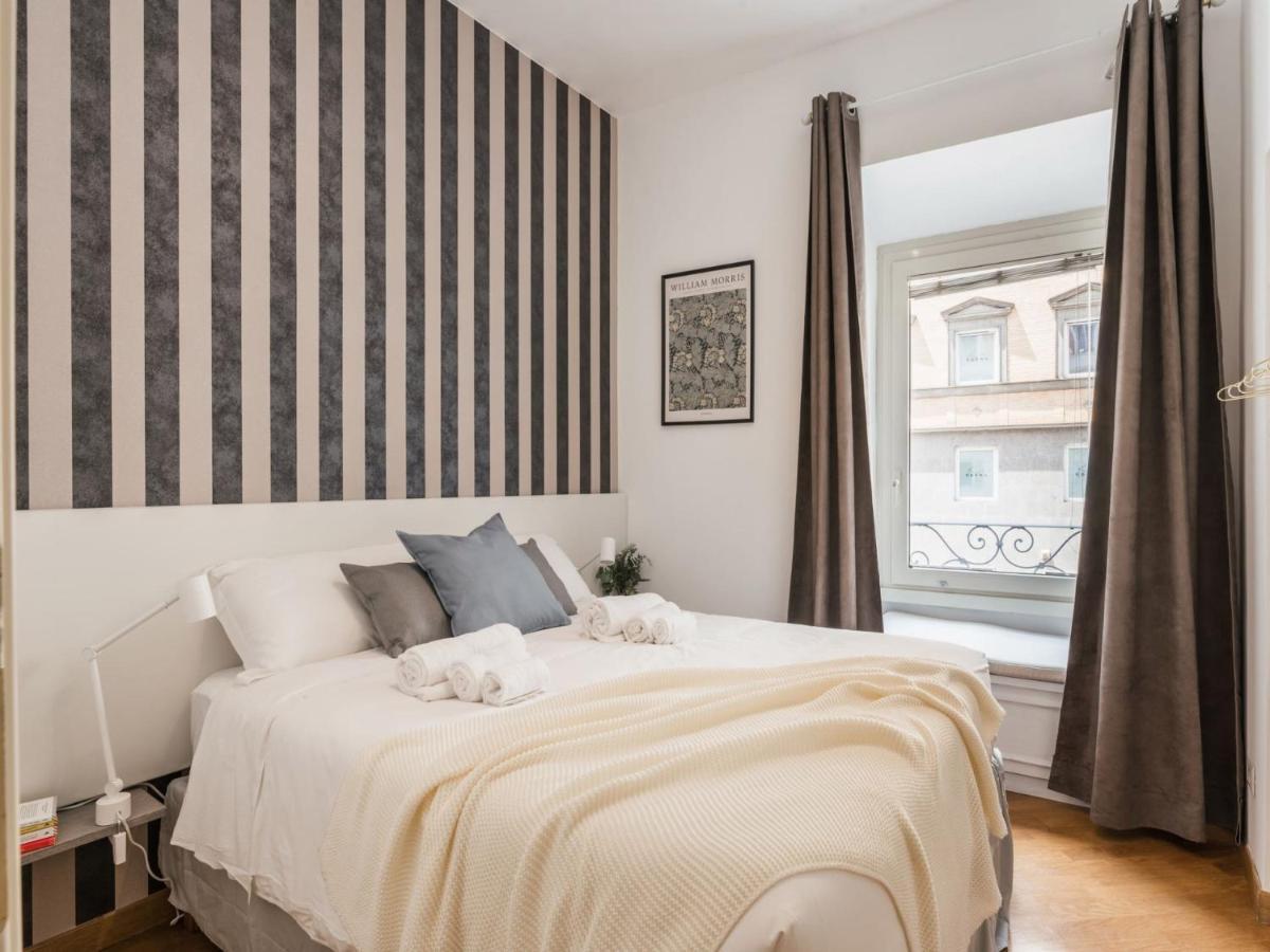 The Rent - Spacious Three-bedroom Near The Colosseum * Rome