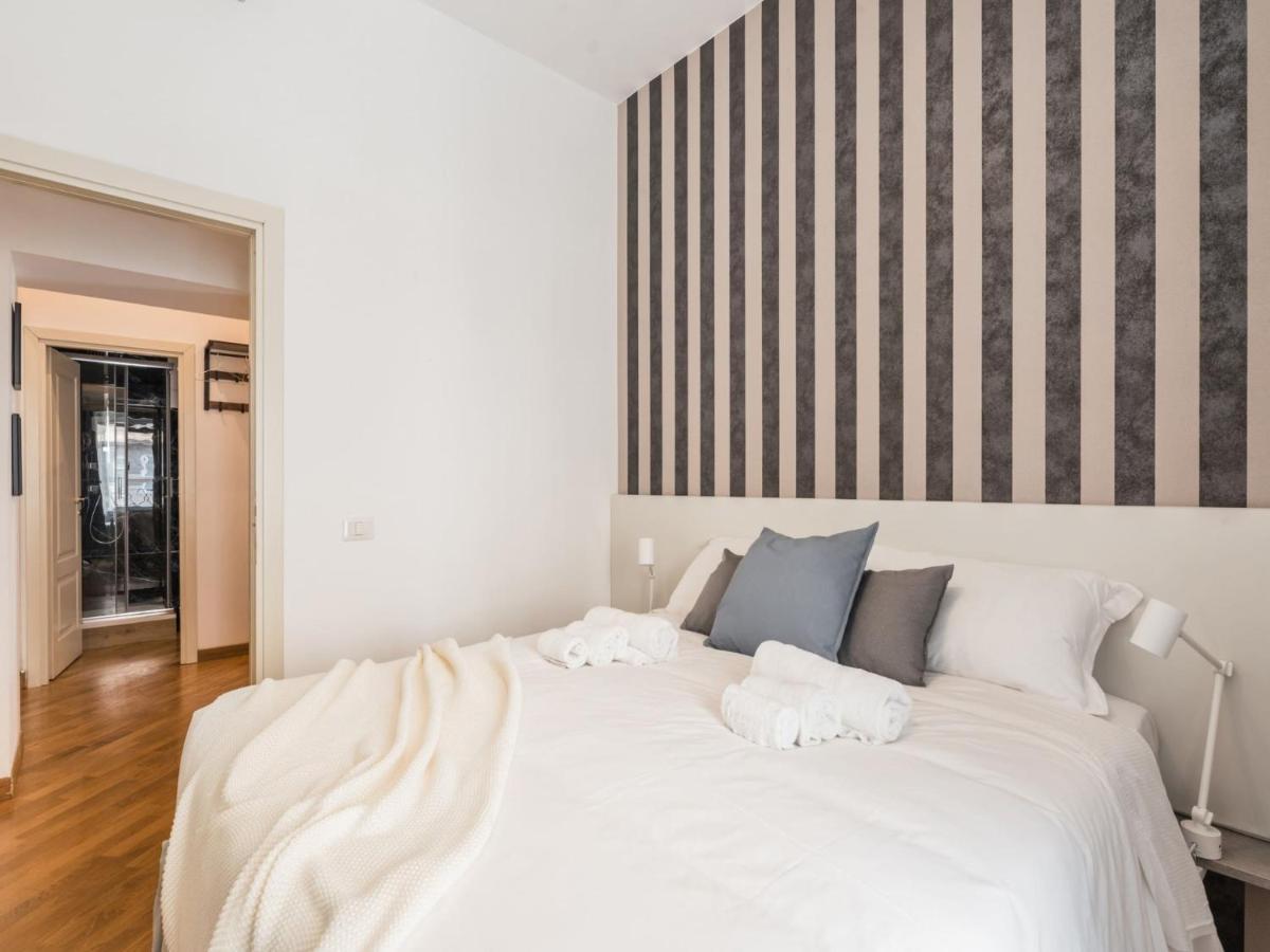 The Rent - Spacious Three-bedroom Near The Colosseum