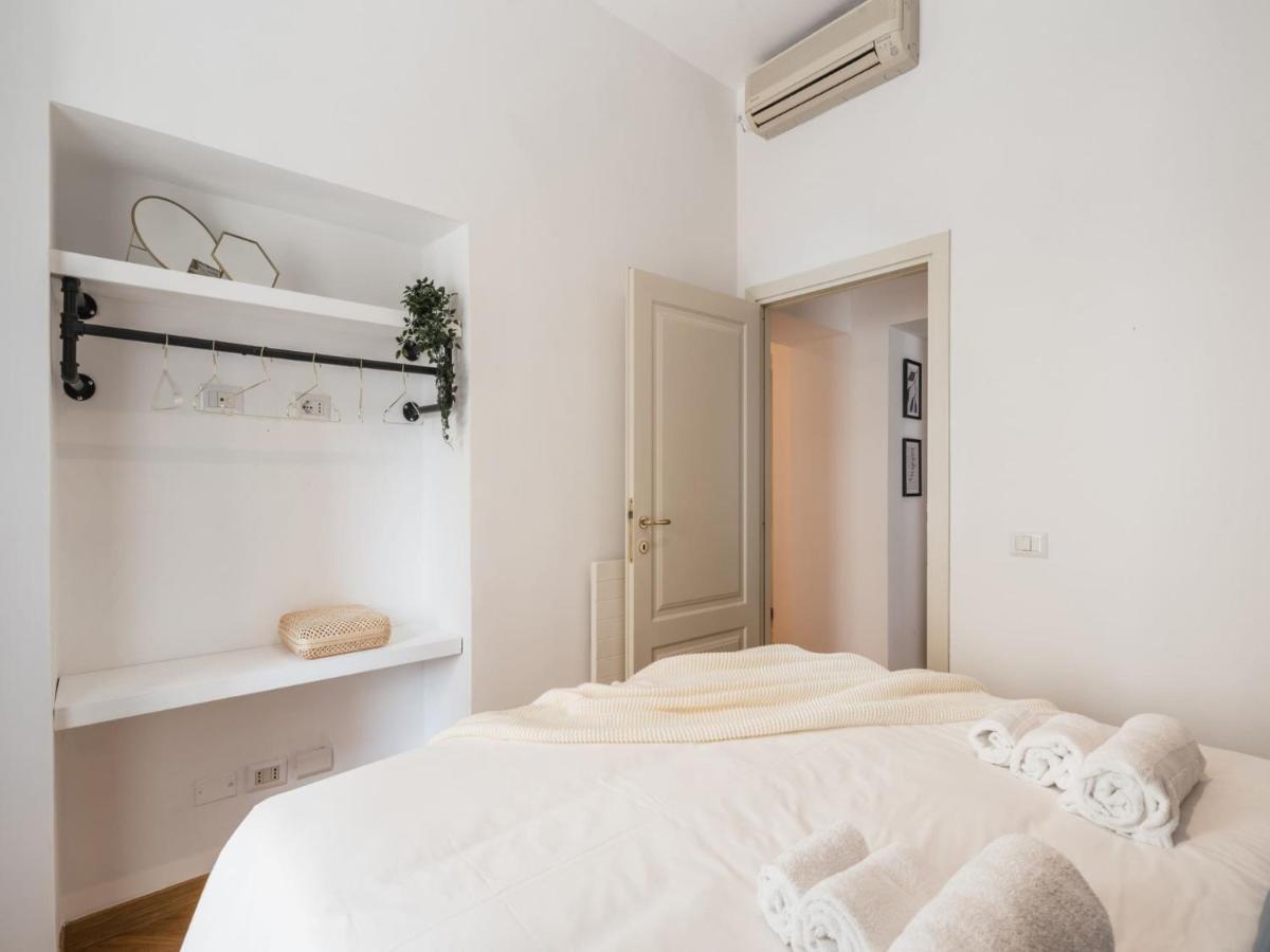 Apartment The Rent - Spacious Three-bedroom Near The Colosseum Rome