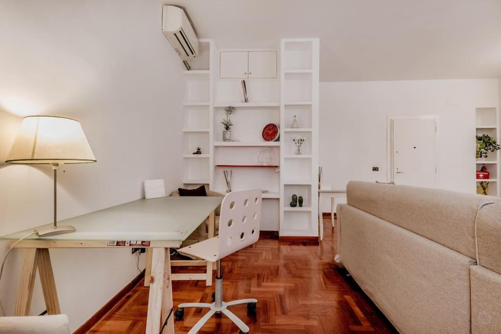 Appartement Casa Del Borgo Elegant 200 M From The Vatican 8/pax Rome
