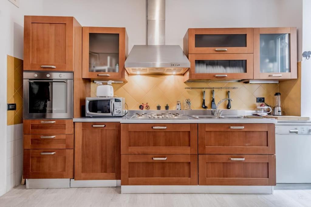 Appartement Casa Del Borgo Elegant 200 M From The Vatican 8/pax Rome