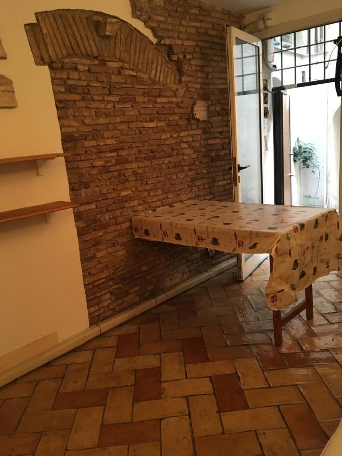 Domus Next Campo De'fiori With Thermal Shower Apartamento *