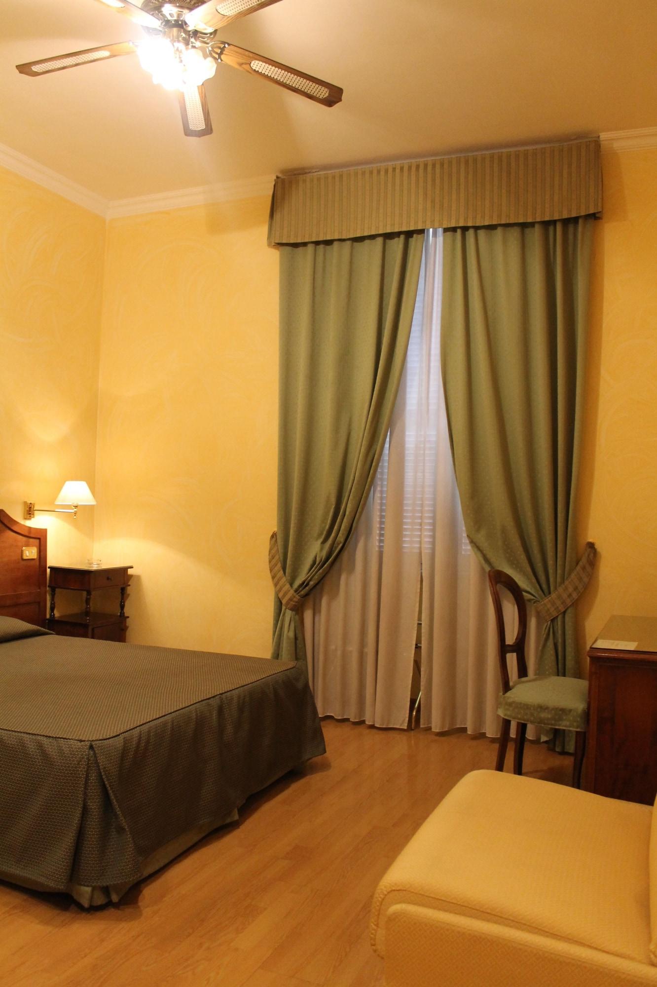 Hotel Fiori Roma