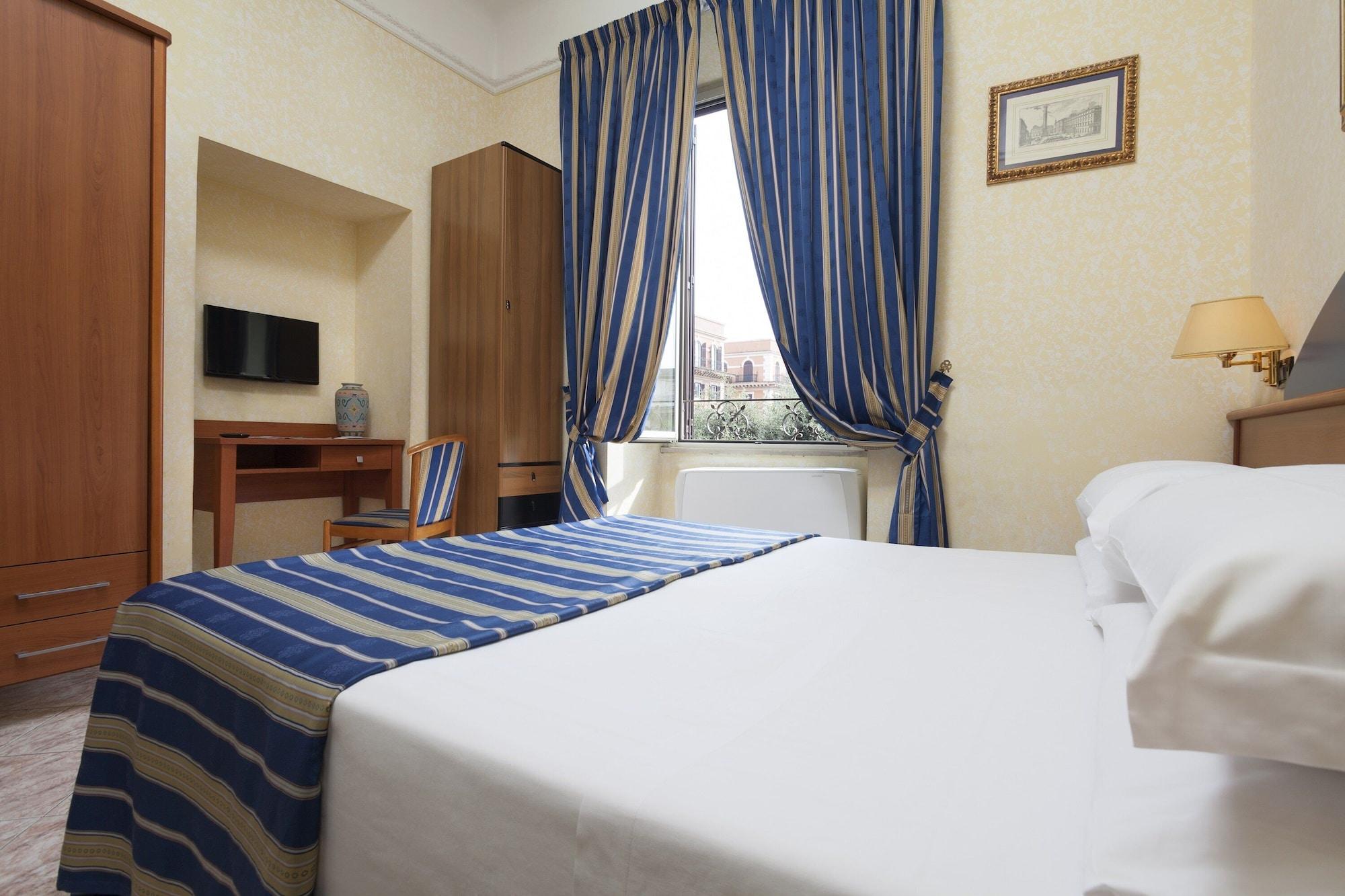 Hotel Kennedy 3*