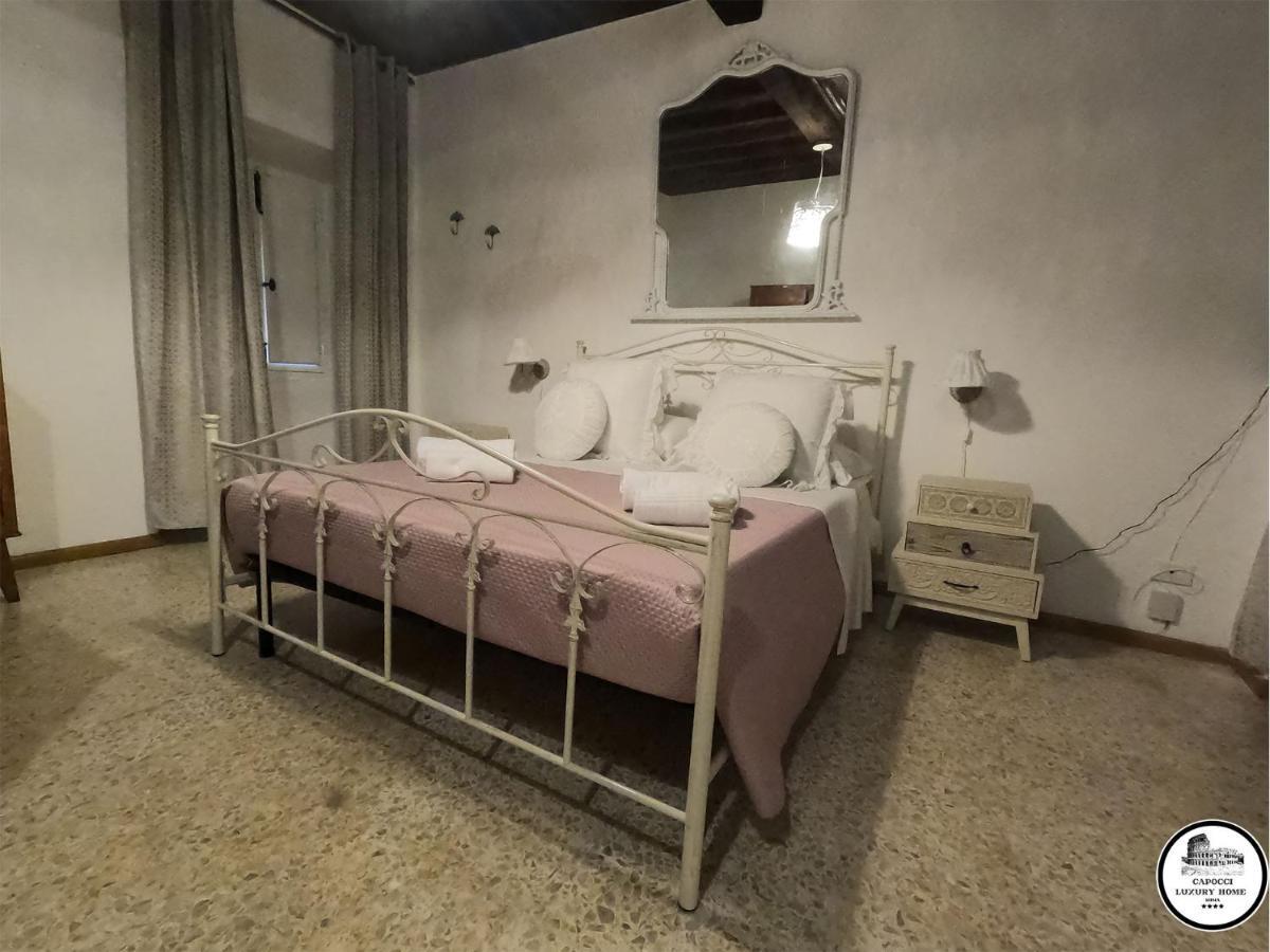 Capocci Luxury Apartment