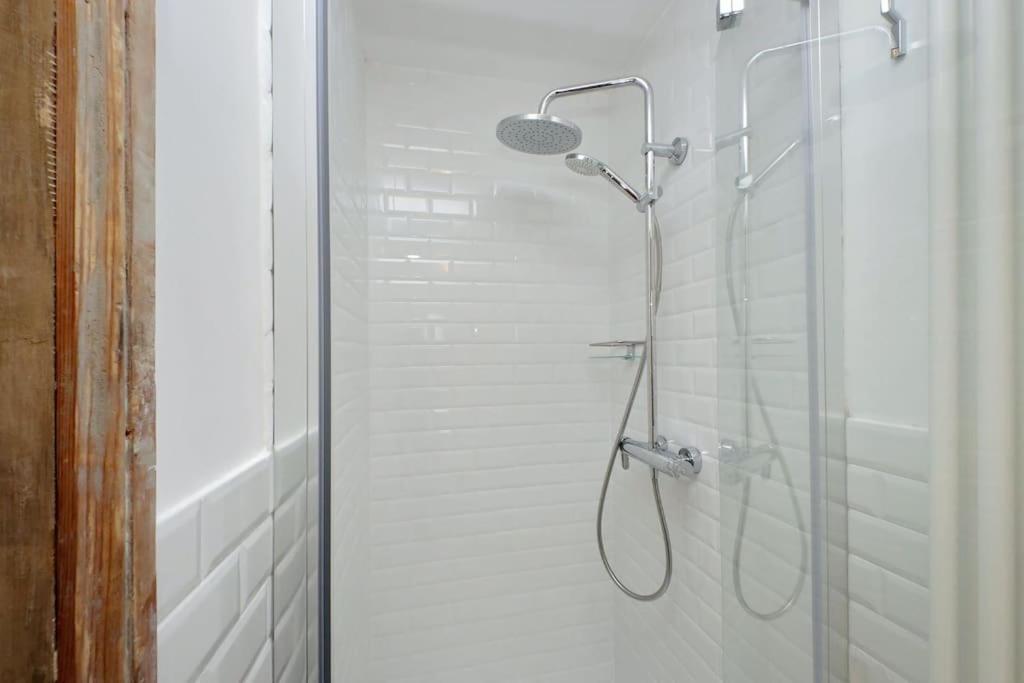Bright Flat With Wonderful Views In The Centre Apartment *