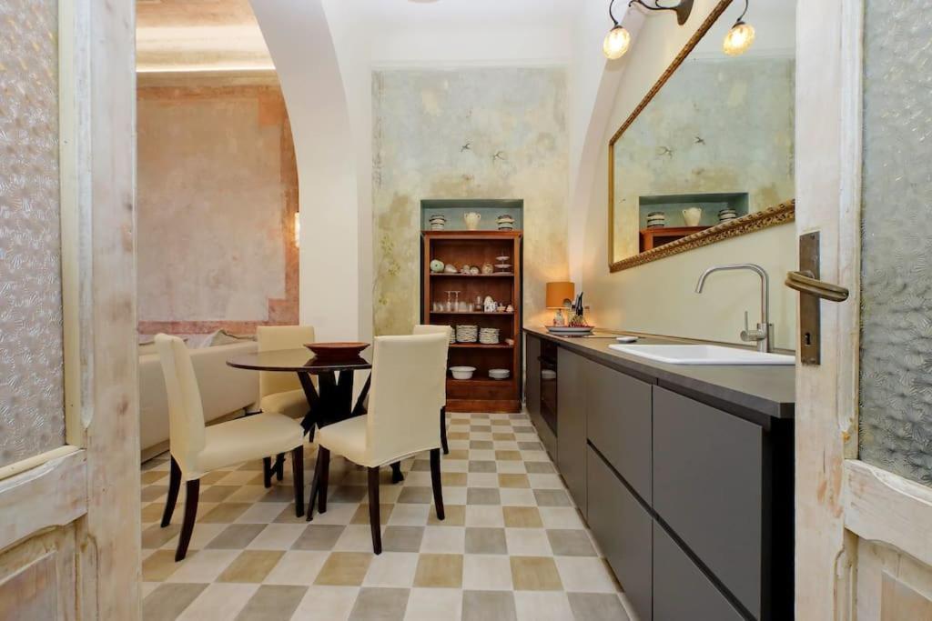 Bright Flat With Wonderful Views In The Centre Rome