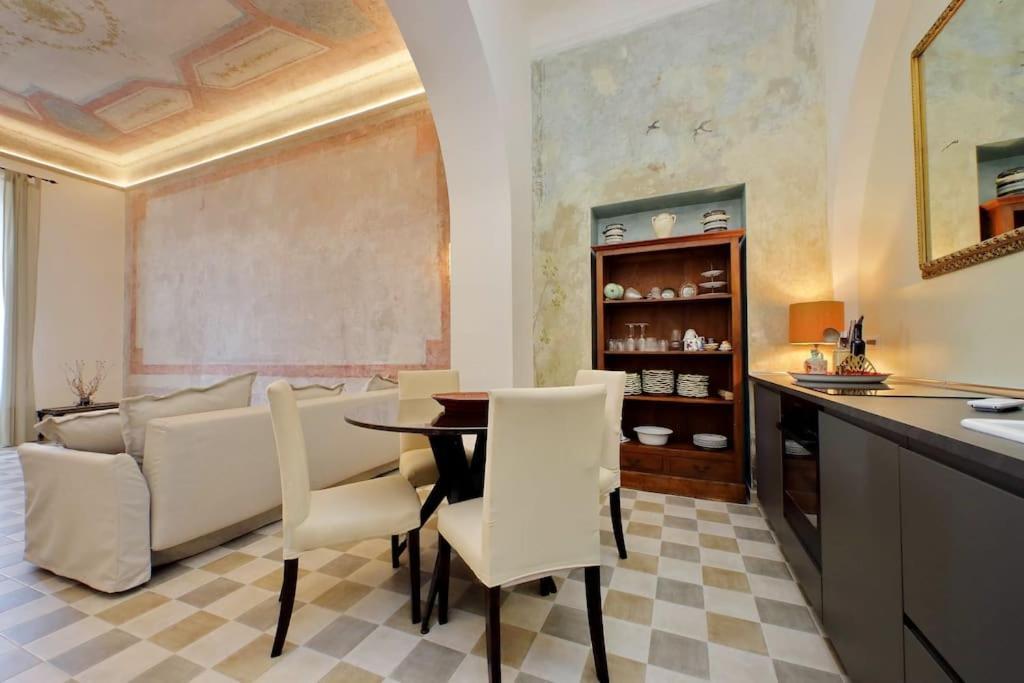Bright Flat With Wonderful Views In The Centre Apartment Rome