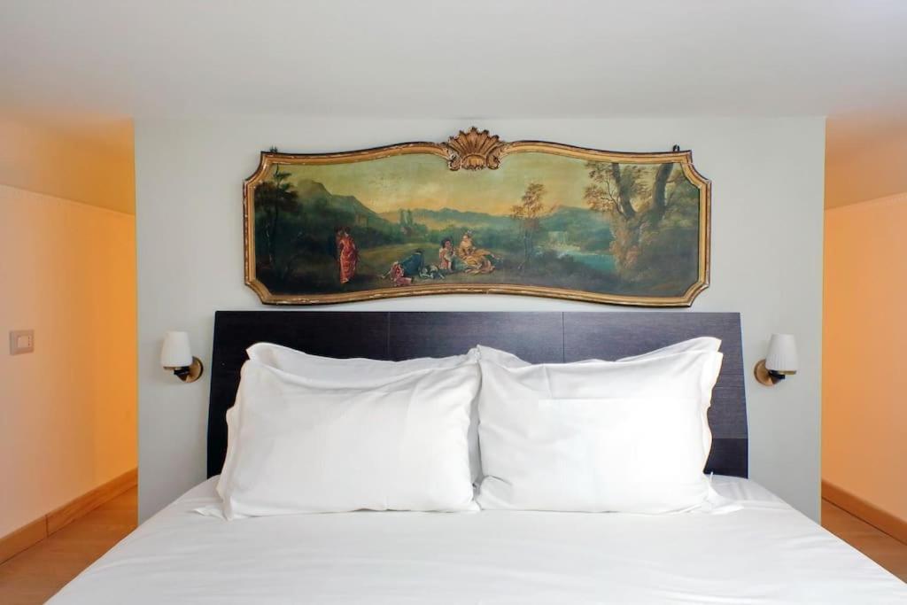 Bright Flat With Wonderful Views In The Centre Apartment