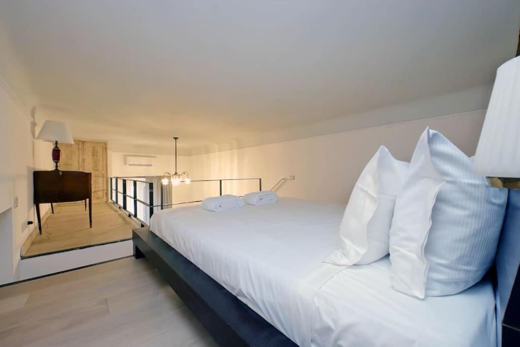 Bright Flat With Wonderful Views In The Centre Apartment Rome