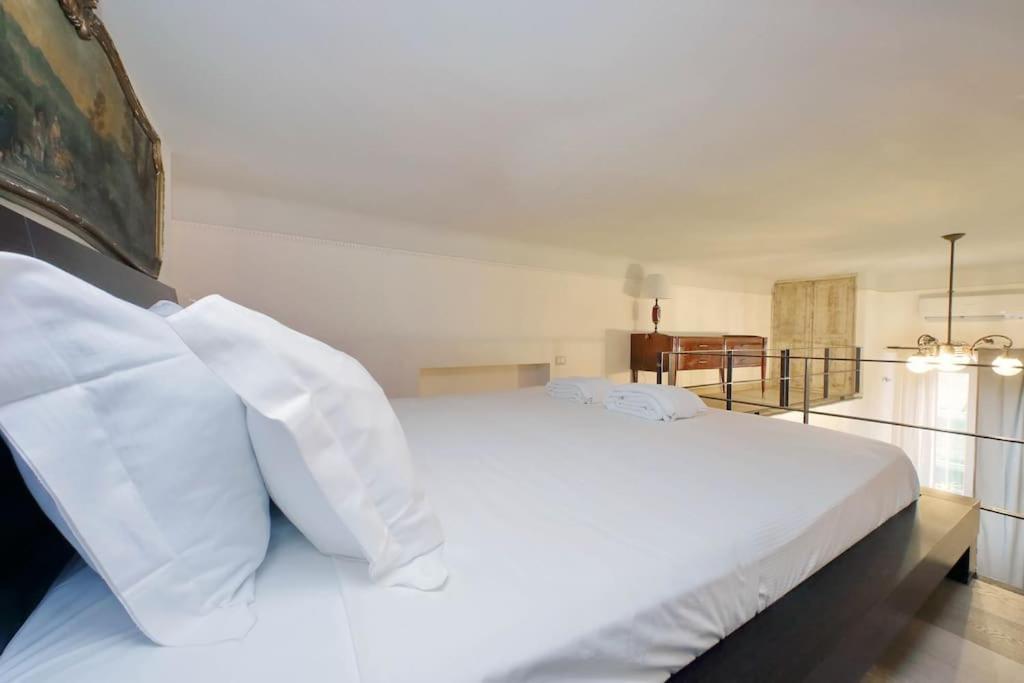 Bright Flat With Wonderful Views In The Centre Apartment Rome