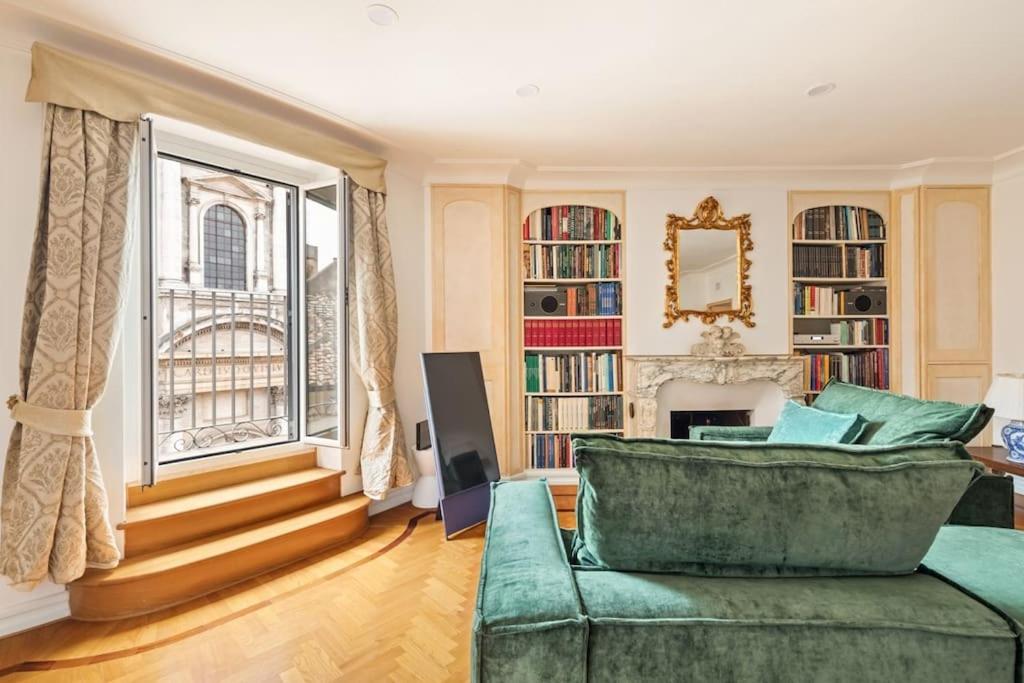 Apartment Casa Colonna, A Burghesius Home Rome