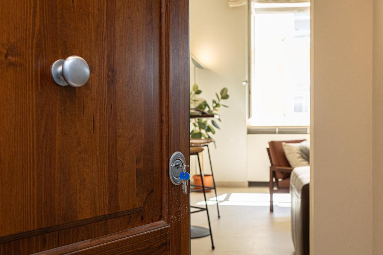 Apartment Lovely Cozy Nazionale 4 *