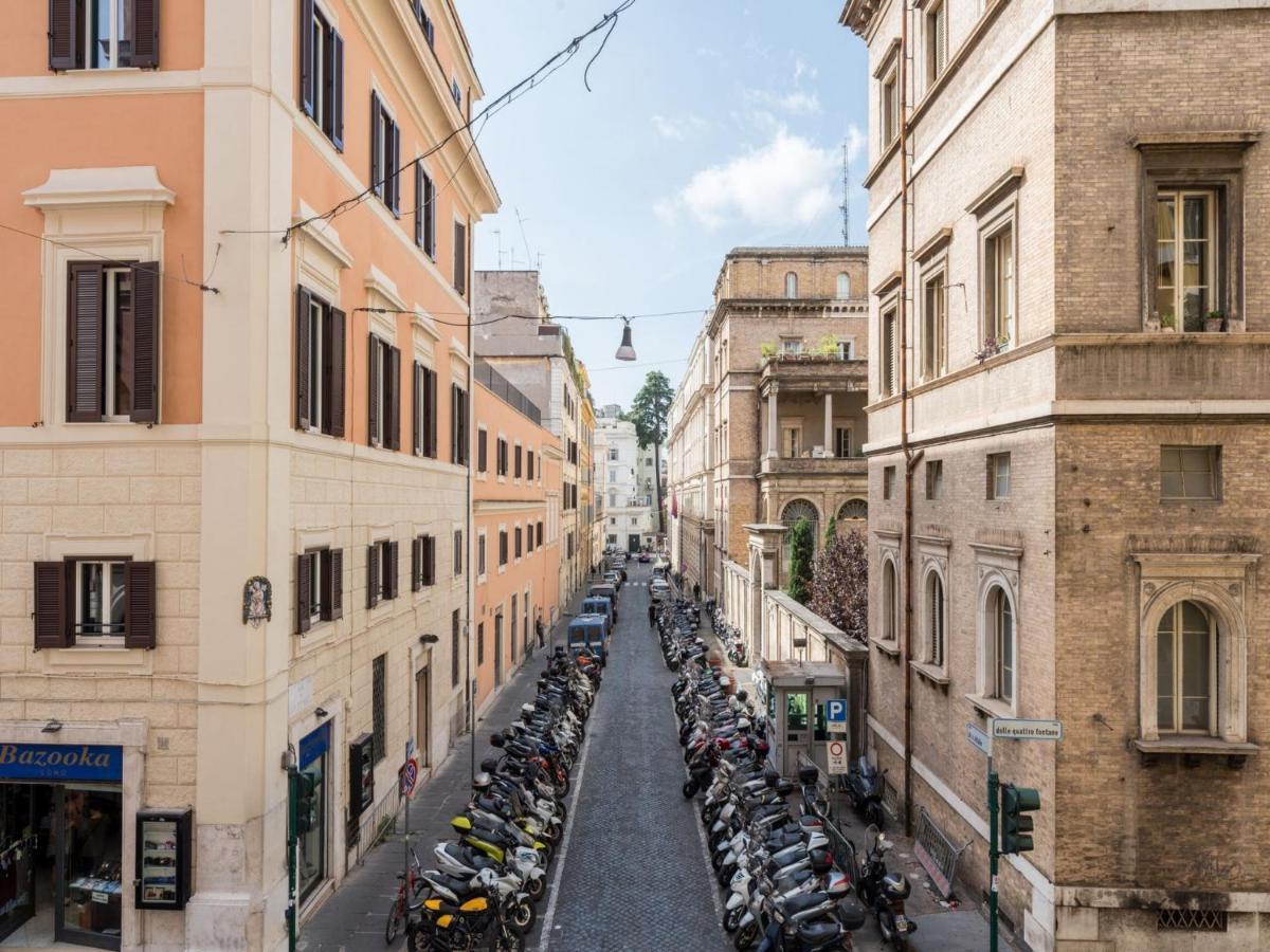 The Rent - Three-bedroom Near The Quirinale Apartment Rome