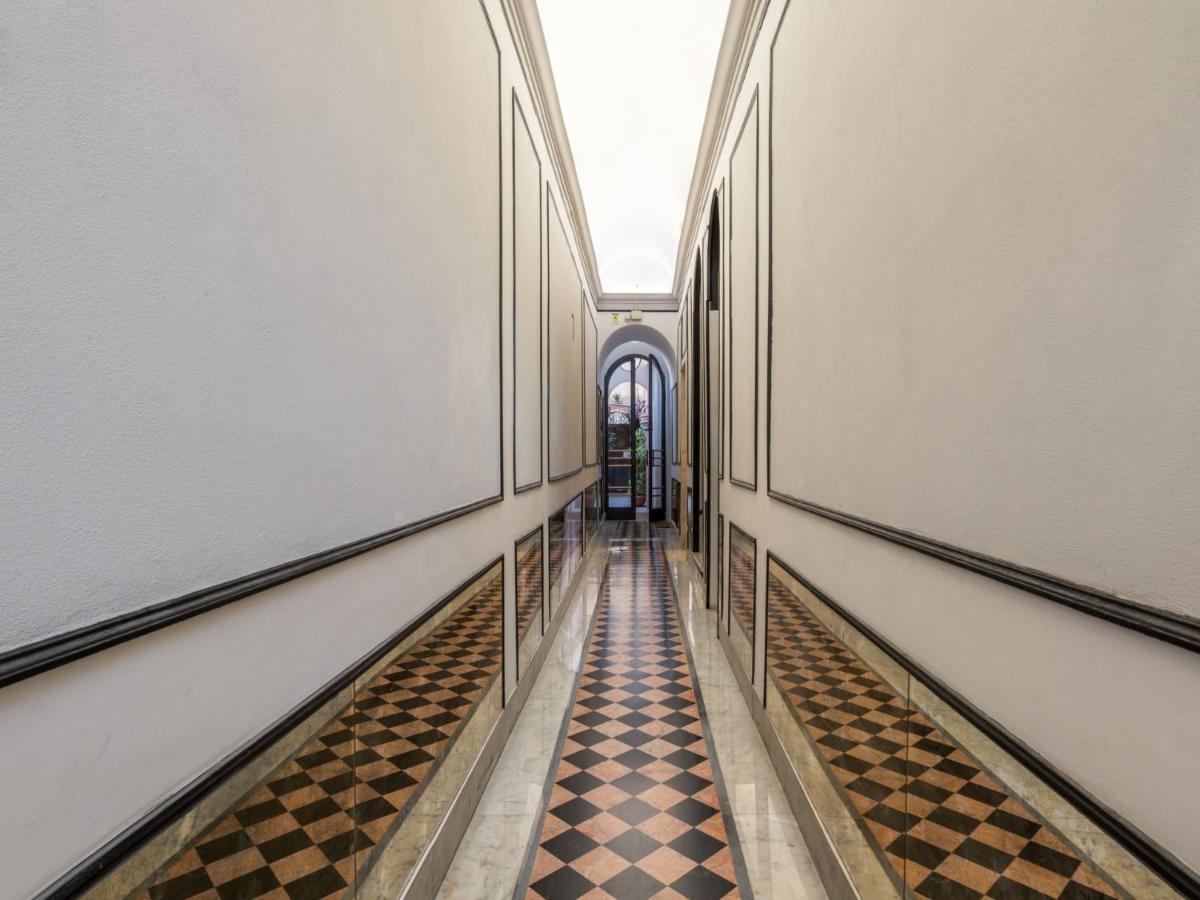 Apartment The Rent - Three-bedroom Near The Quirinale