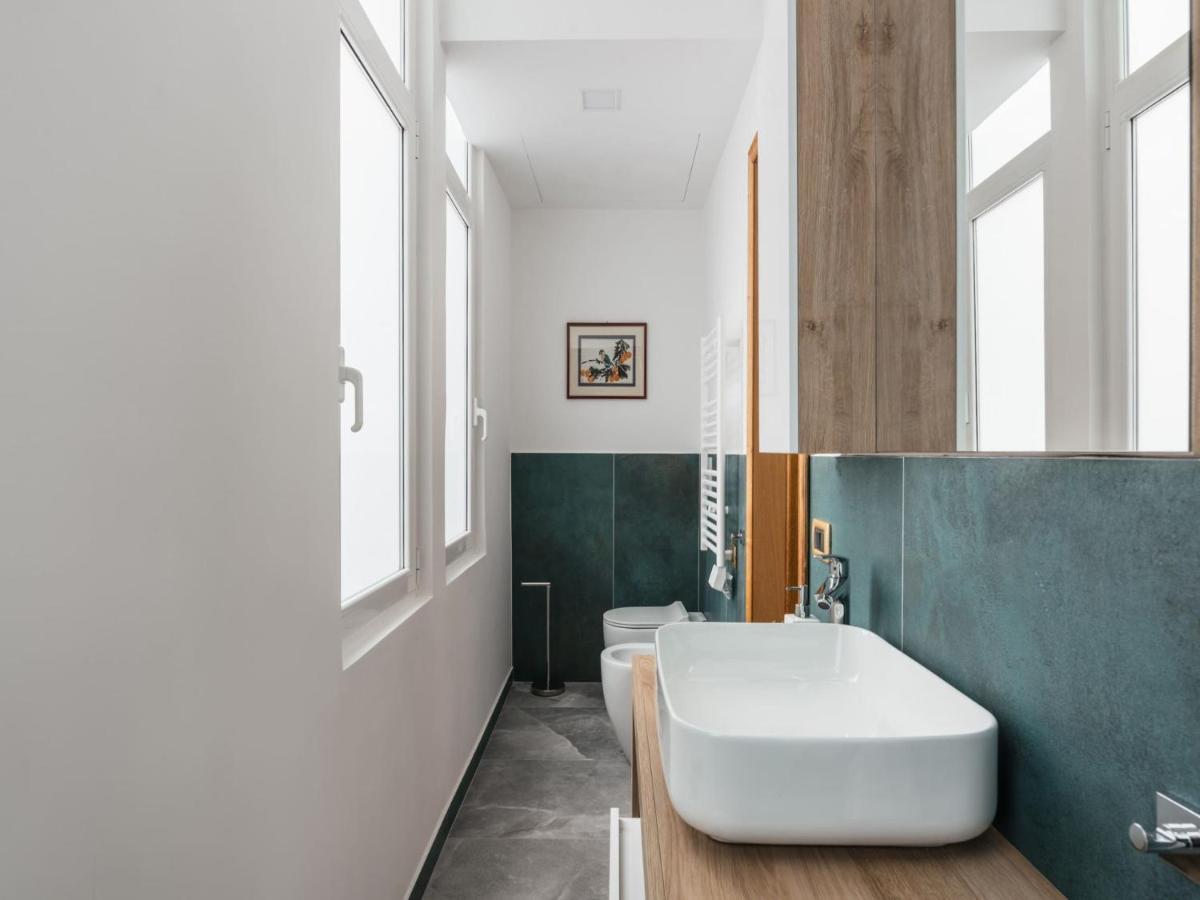 The Rent - Three-bedroom Near The Quirinale Apartment *