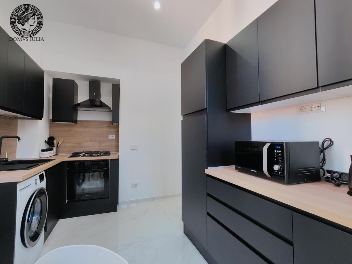Guest house Domus Iulia - Colosseo *