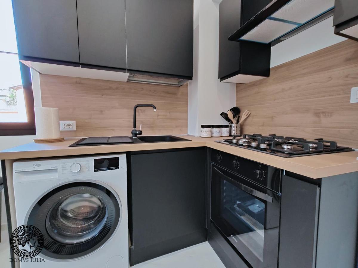 Guest house Domus Iulia - Colosseo *