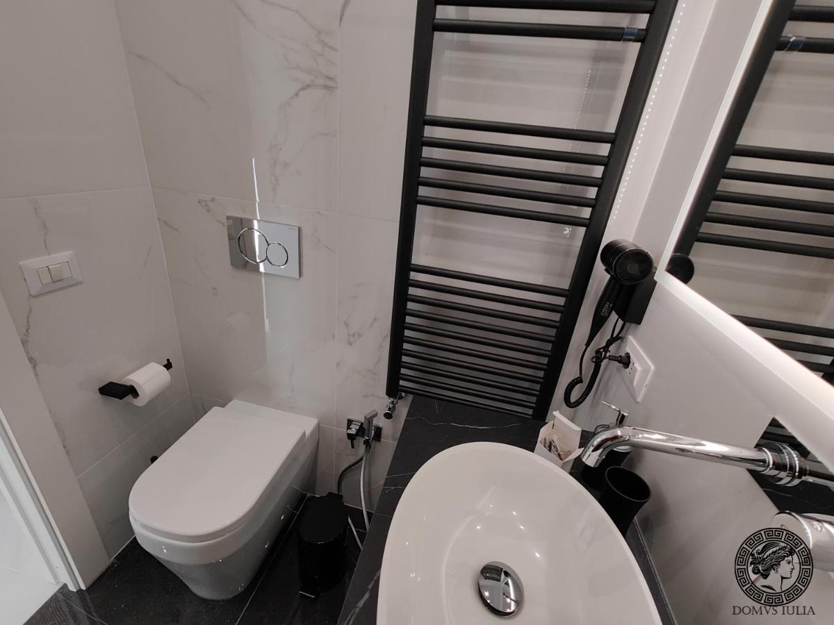 Domus Iulia - Colosseo Guest house Rome