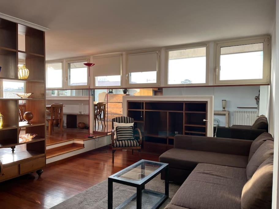 Open Space In Prati Appartement