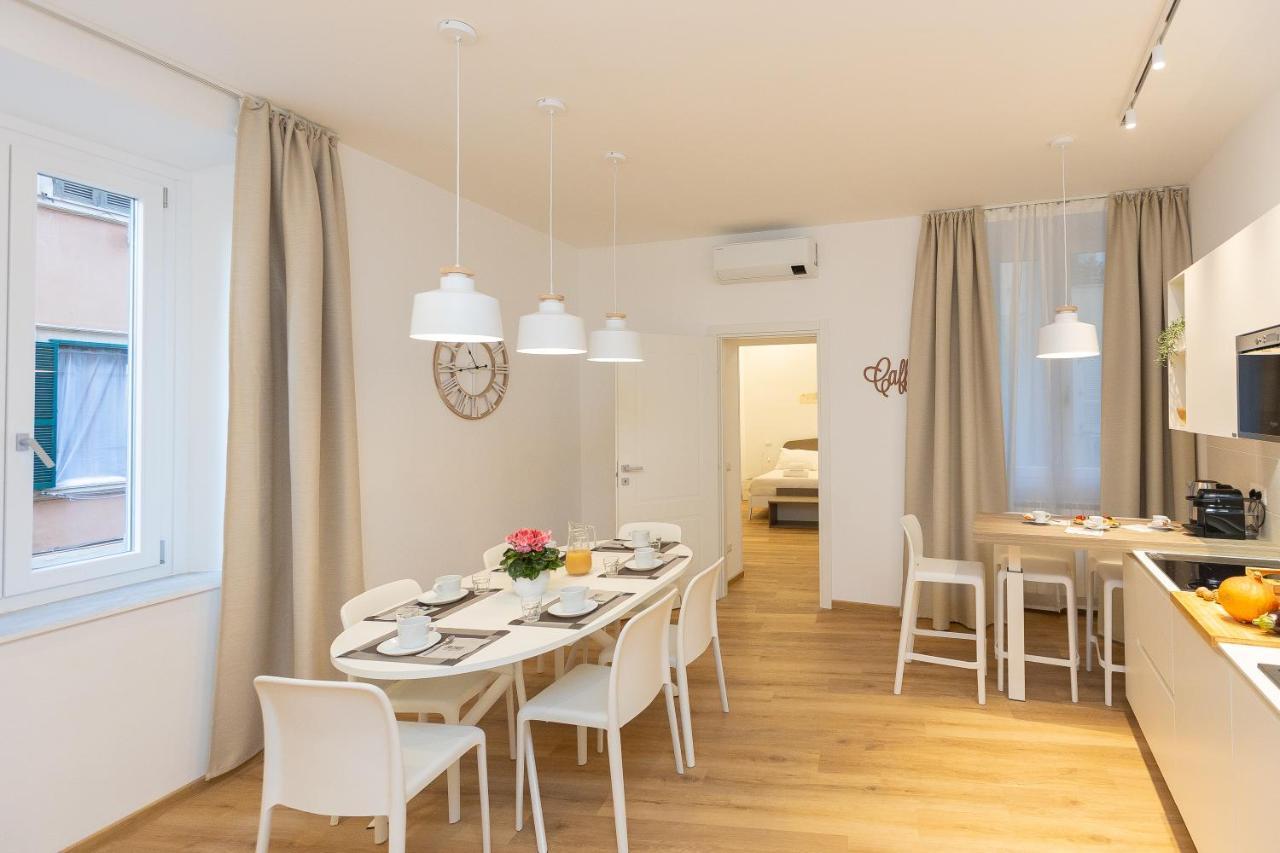Colosseum Holidays - Three-bedroom Roma