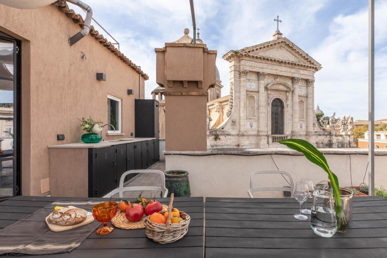 Iflat Navona's Penthouse With Stunning View Rome