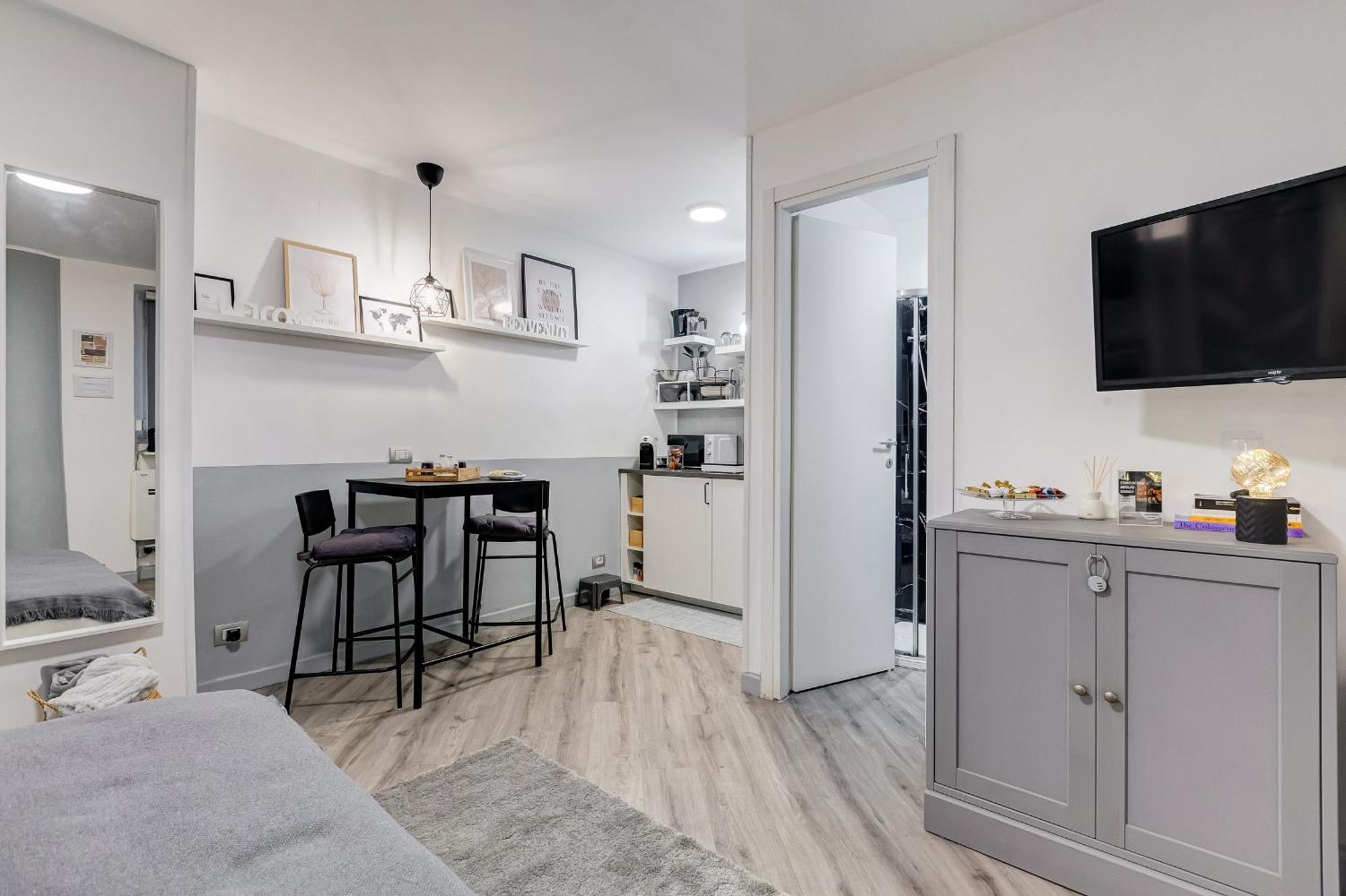 Diecipassi Dal Colosseo Holiday home *