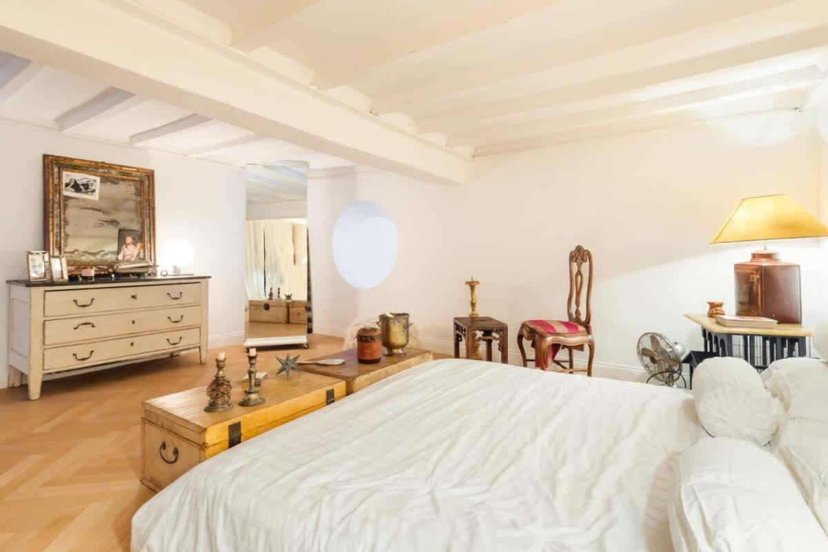 Farnese Enchanting By Romeloft Apartment