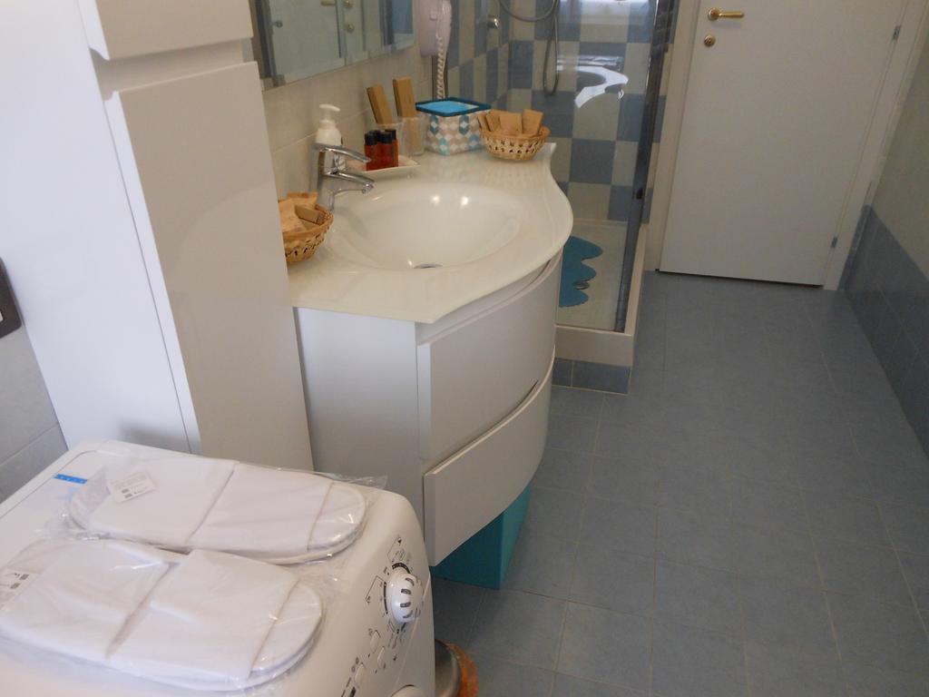 San Damaso Vatican Apartment *