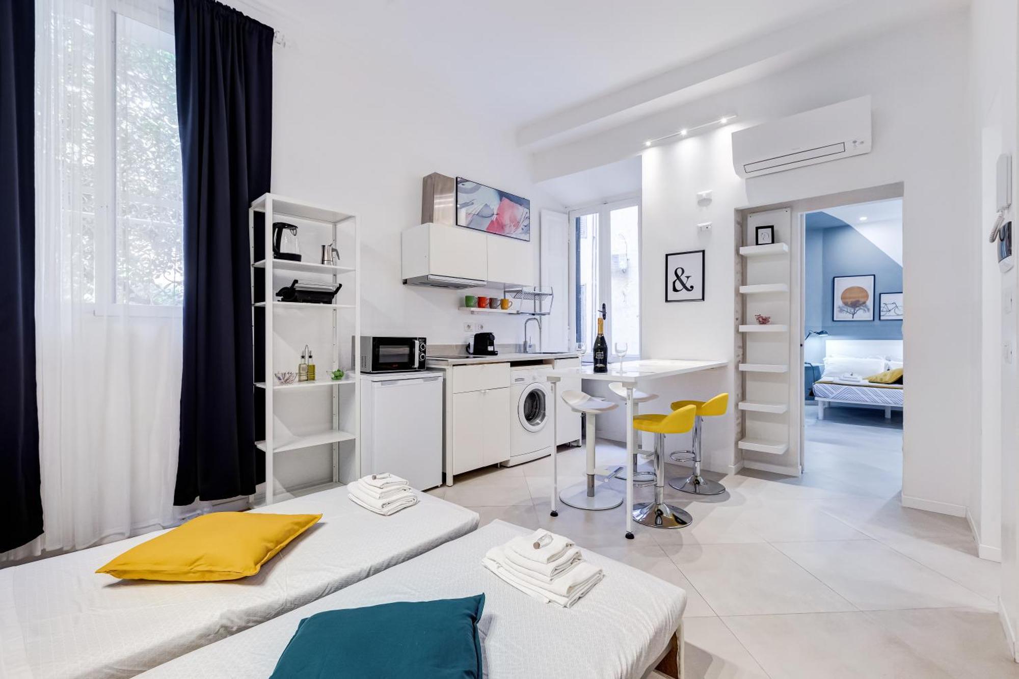 Apartment Bdc Alpha & Omega In Monti District With 2bath