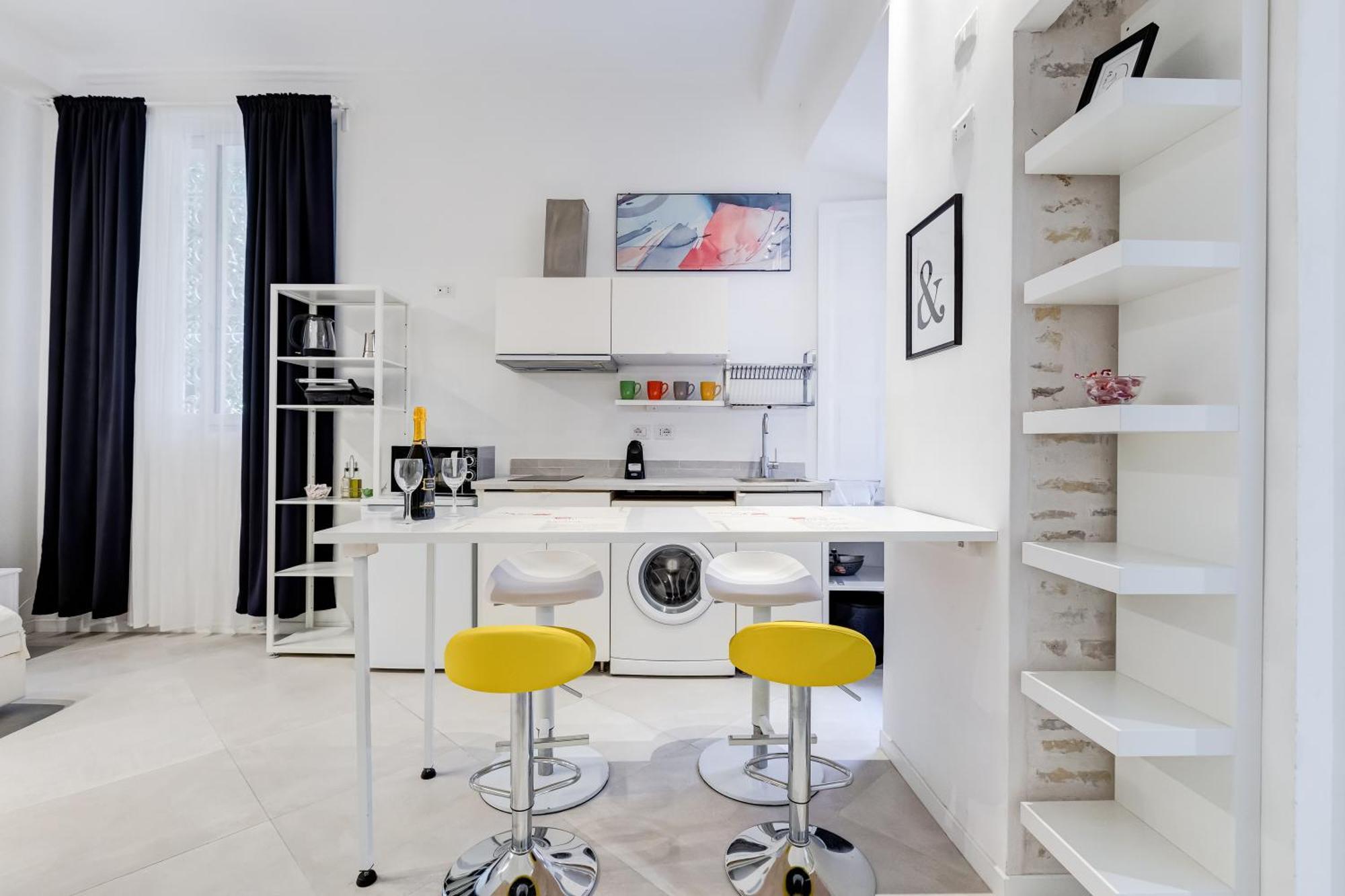 Apartment Bdc Alpha & Omega In Monti District With 2bath *