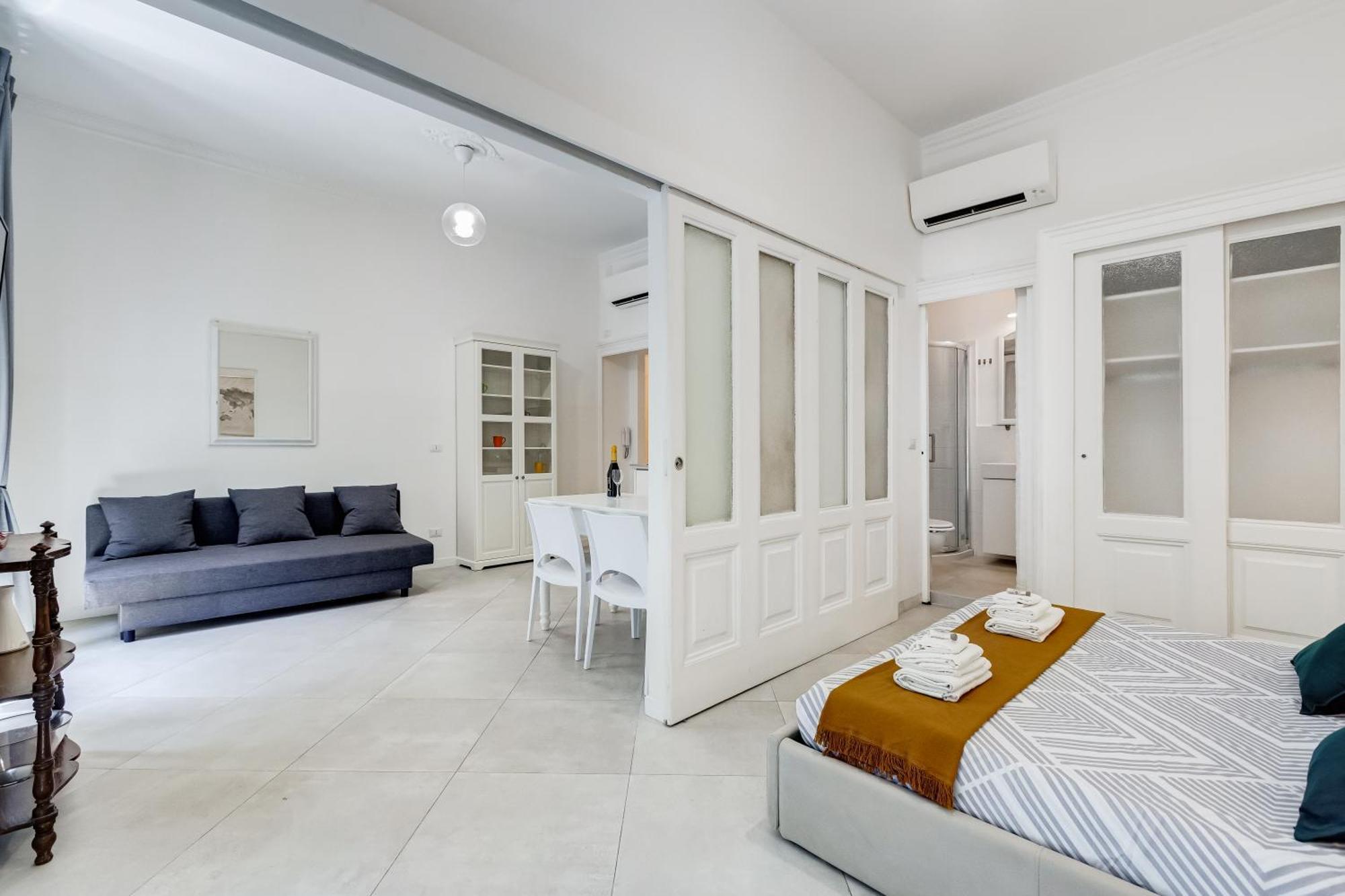 Apartment Bdc Alpha & Omega In Monti District With 2bath Rome