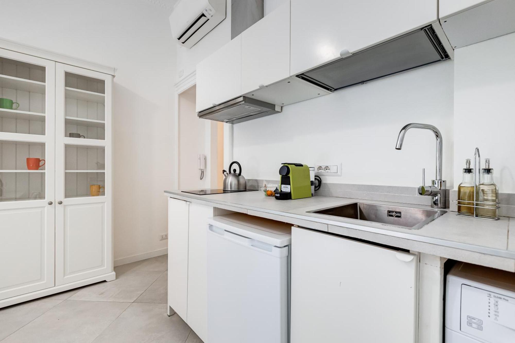 Bdc Alpha & Omega In Monti District With 2bath Apartment Rome