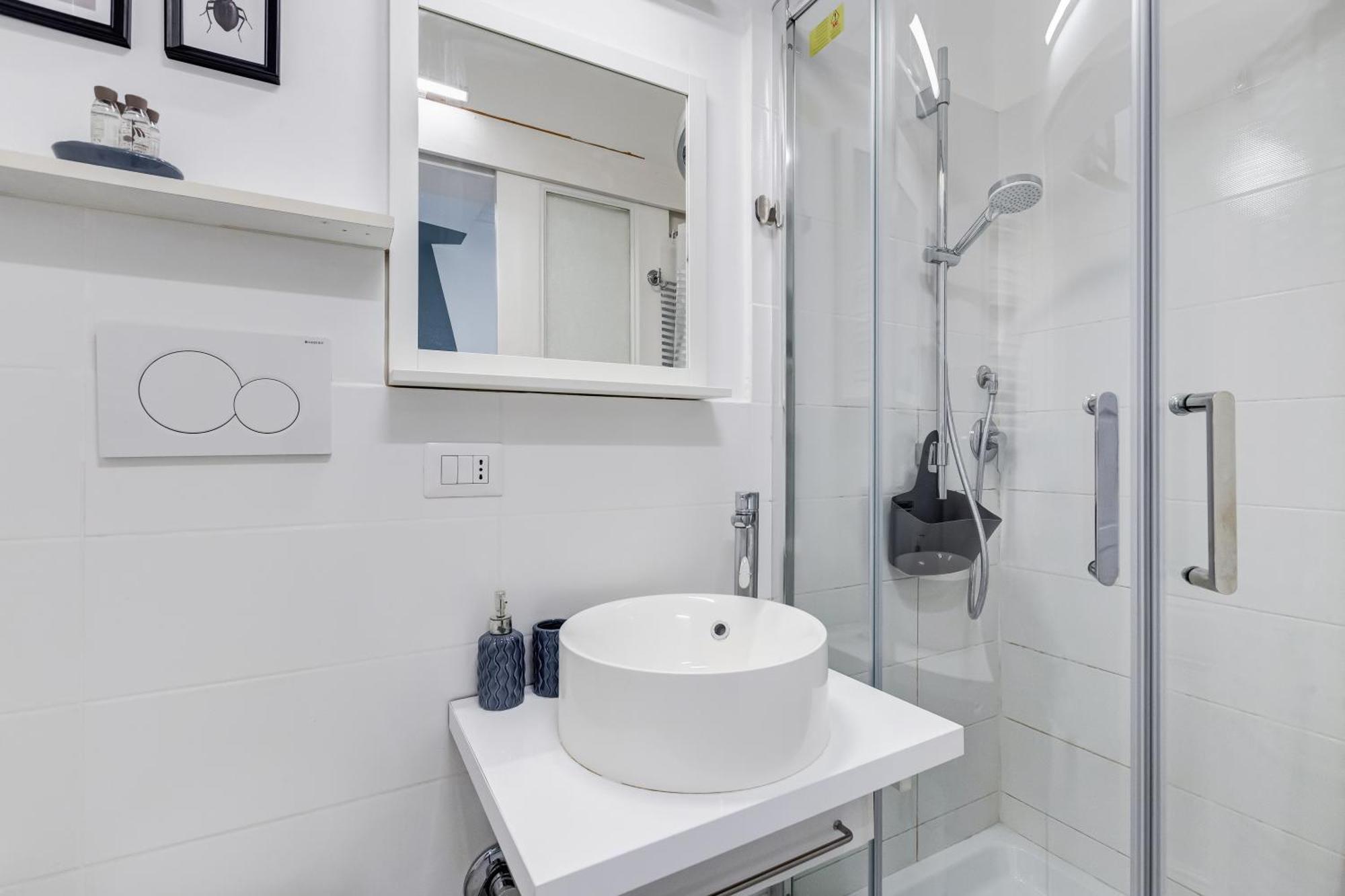 Apartment Bdc Alpha & Omega In Monti District With 2bath *