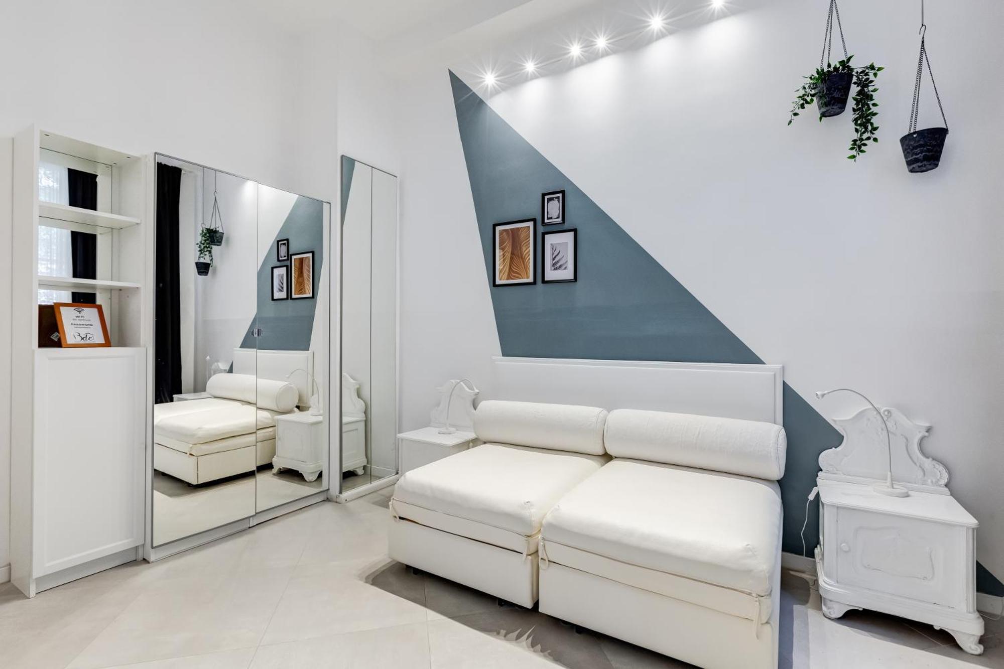 Bdc Alpha & Omega In Monti District With 2bath *