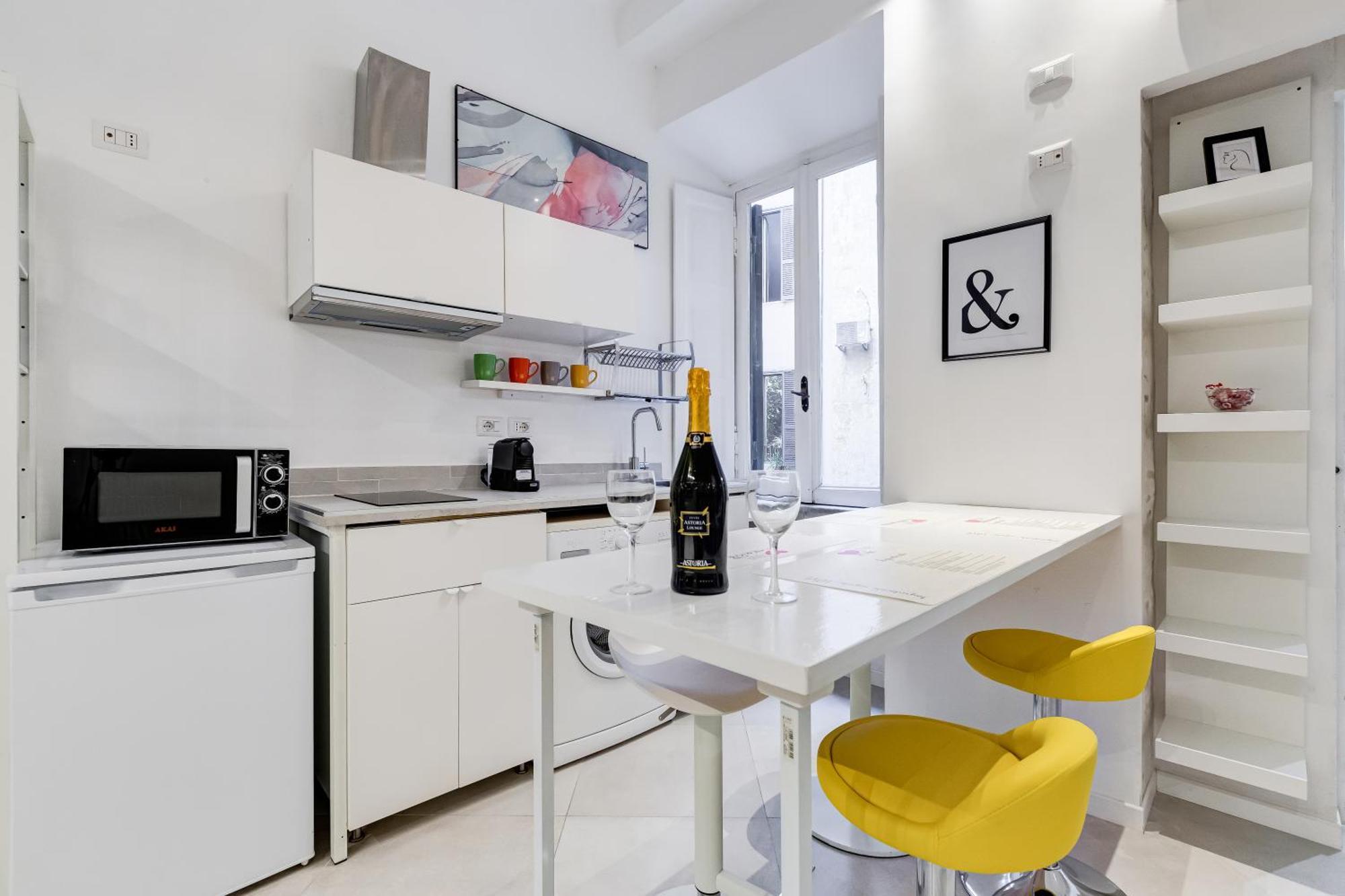 Apartment Bdc Alpha & Omega In Monti District With 2bath