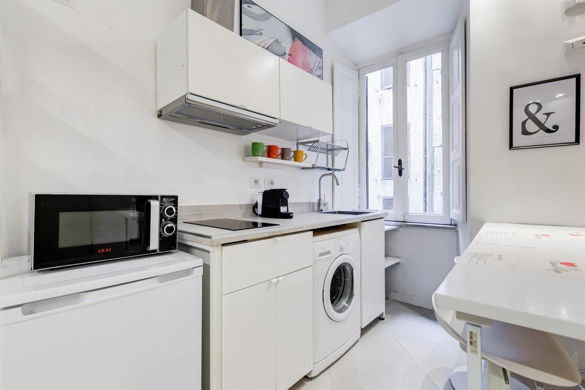 Apartment Bdc Alpha & Omega In Monti District With 2bath