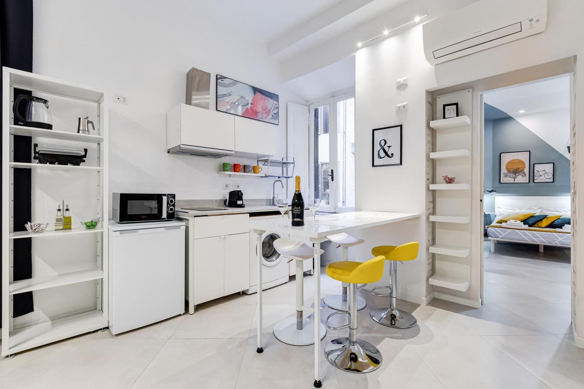 Bdc Alpha & Omega In Monti District With 2bath * Rome