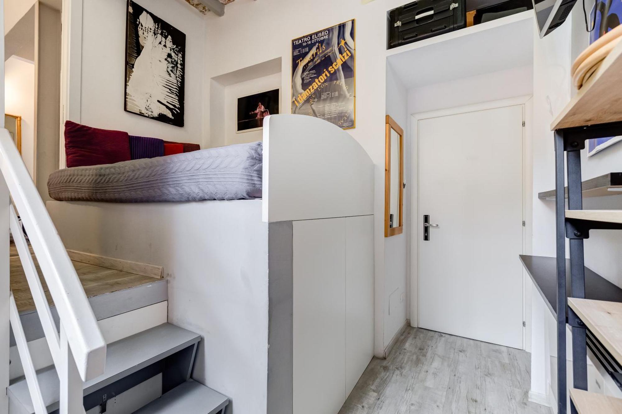 Trevi Art Guest house